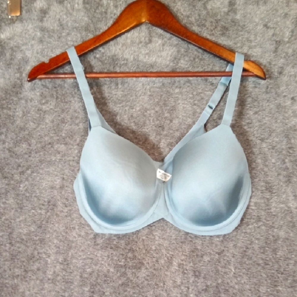 Wacoal Sky Blue Women's Bra Adjastable Strap Wire Womens 38D